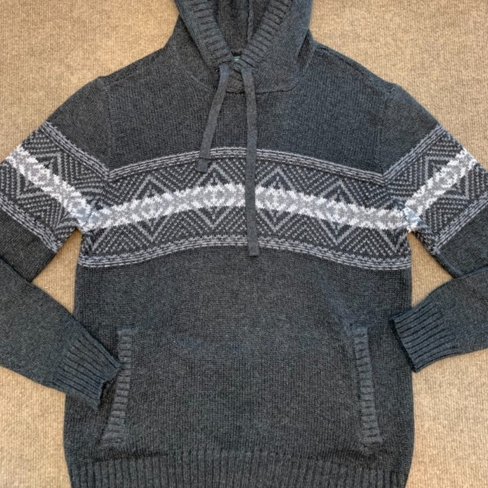 American eagle Men's neck  Sweater